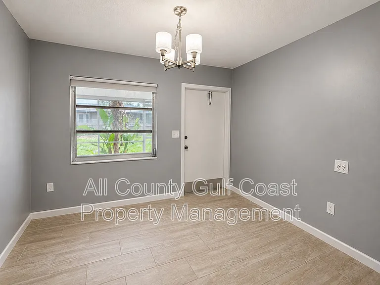309 Degas Dr — Photo 5