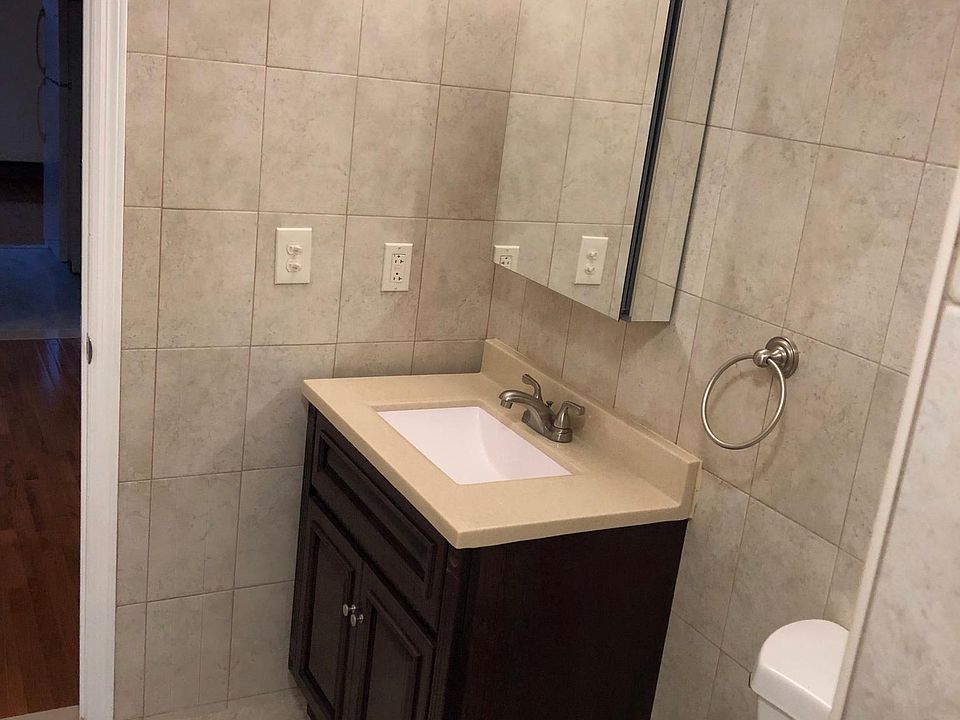 1st image of 7122 Hylan Blvd #2