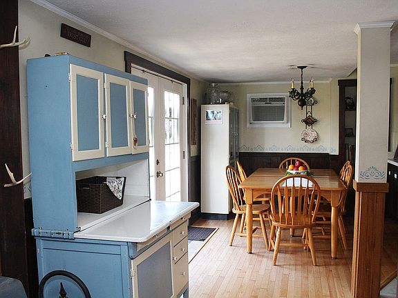 5th image of 131 Offutt School Rd