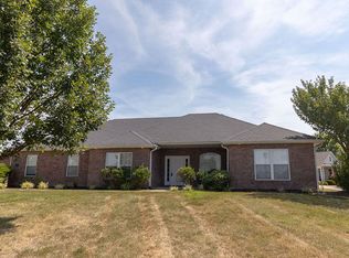 2303 Roslyn Ct, Columbia, MO 65203