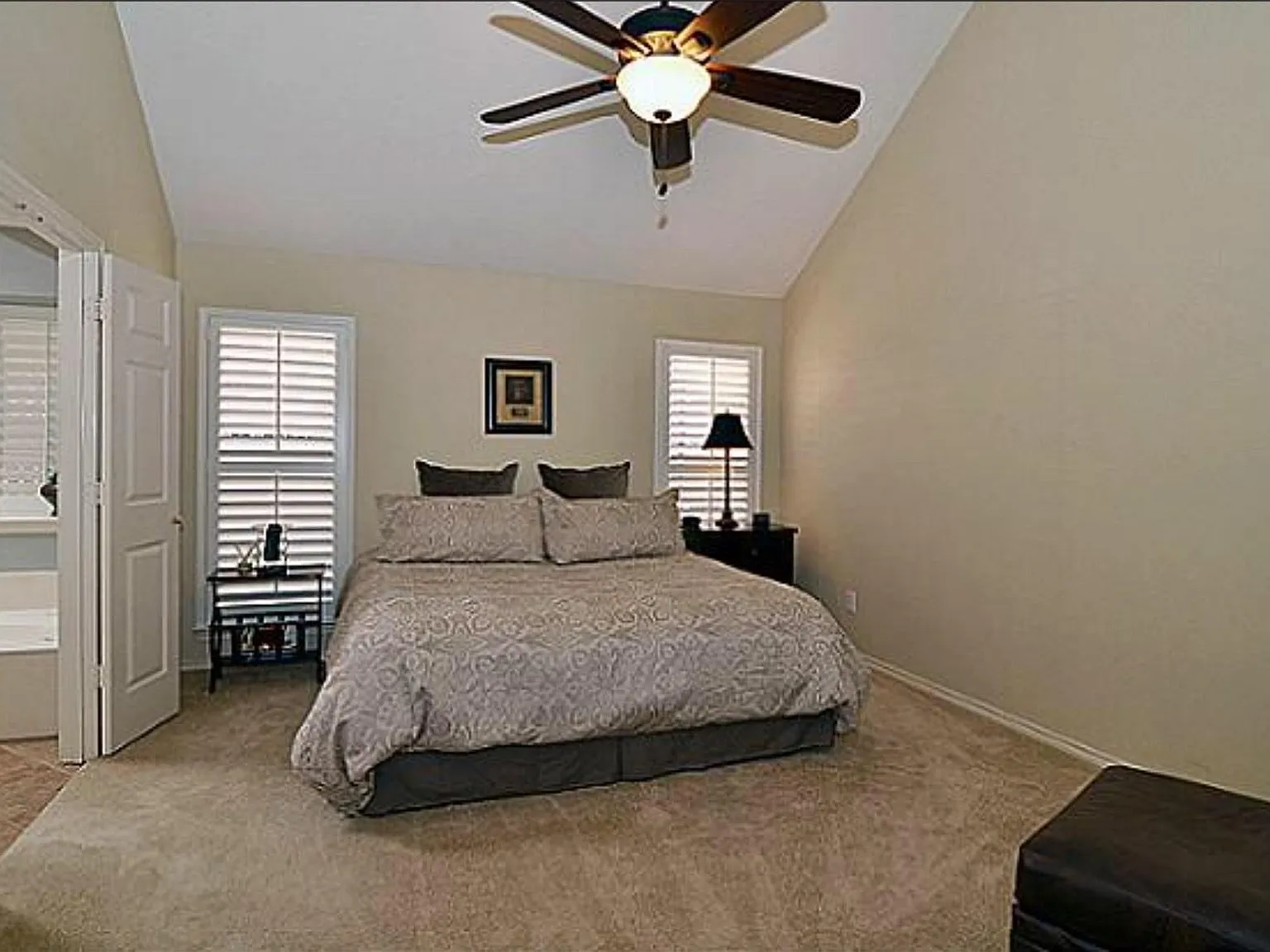 3 bed, 1944 sqft, $2,500 — Photo 4