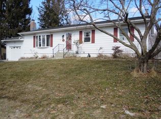 7 Catalina Dr, Ansonia, CT 06401