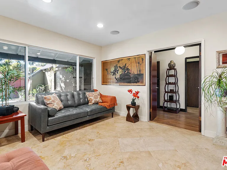 5008 Valley Ridge Ave — Photo 8