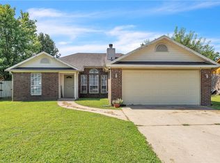 2802 W Sunset Dr, Rogers, AR 72756