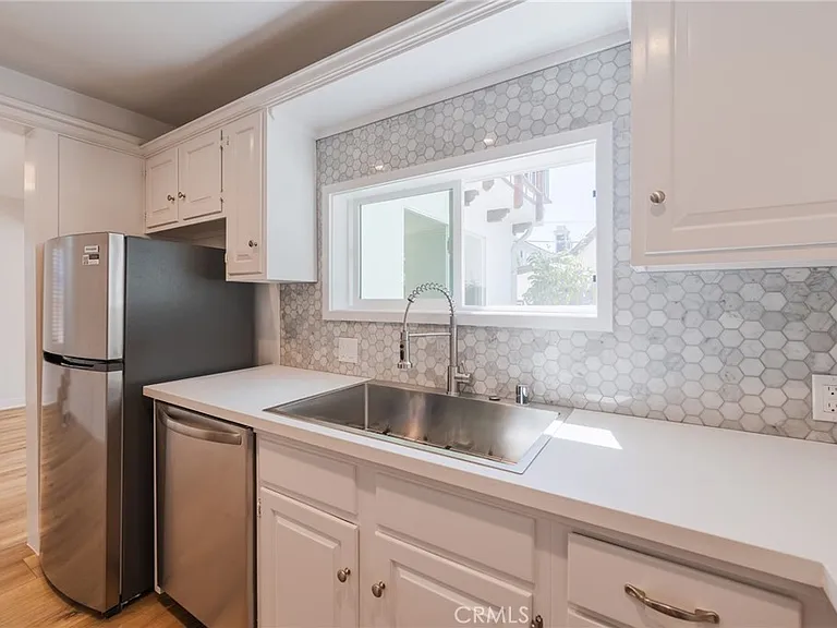 1305 Oak Ave — Photo 10