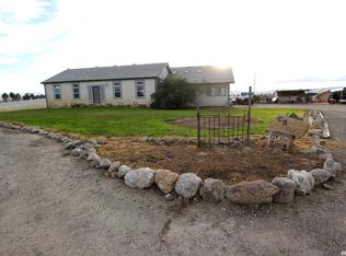 2805 E Old Las Palmas Ave, Patterson, CA 95363