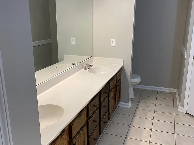 1307 Shirewood Ct — Photo 10
