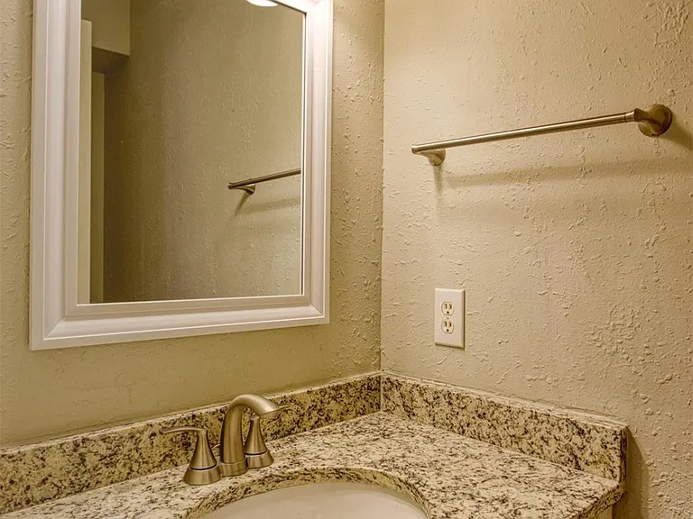 3809 Graphic Pl — Photo 2
