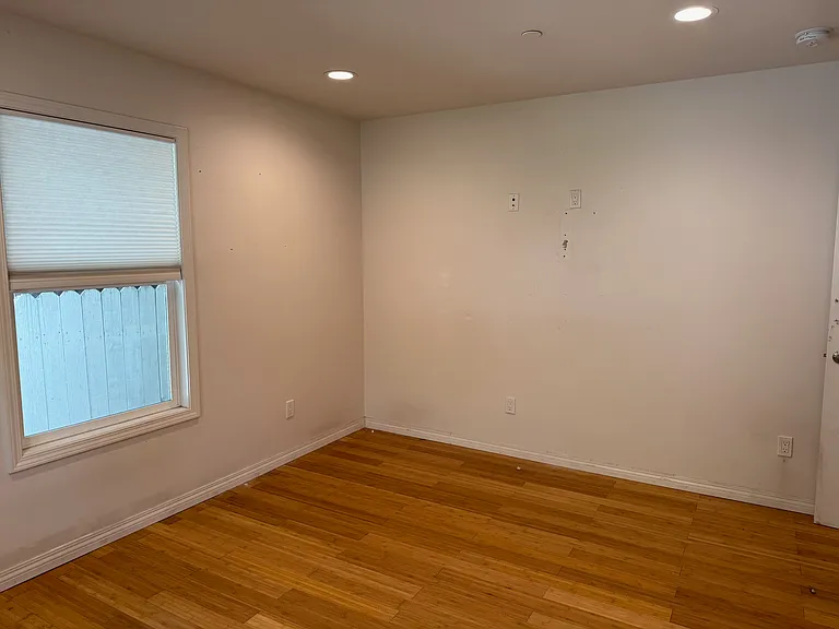 130 N Lincoln Ave — Photo 16