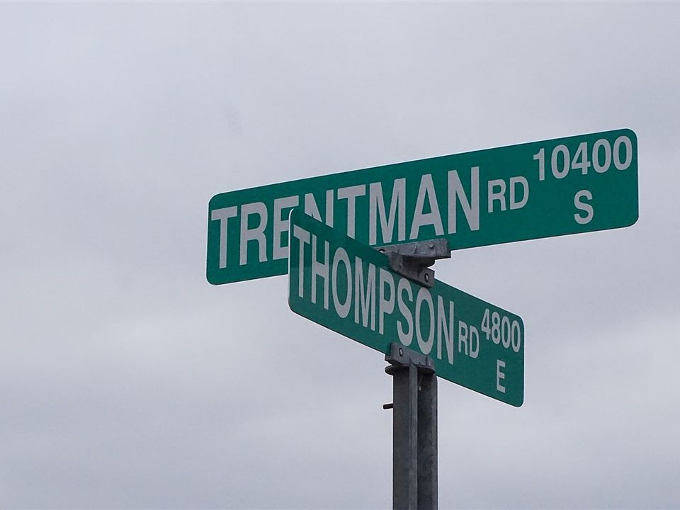 2nd image of 10421 Trentman Rd