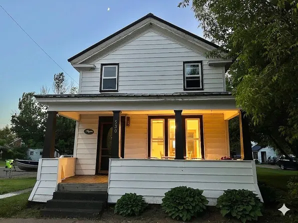 530 S Steel St, Ontonagon, MI 49953