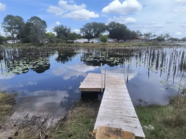 2033 Quintilis Ct, Deltona, FL 32738