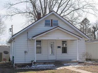 410 E 2nd St, Red Bud, IL 62278