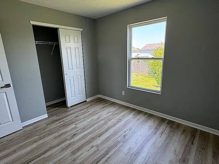 3327 Brandenburg Blvd — Photo 12