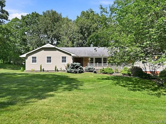 20 Williamsburg Dr