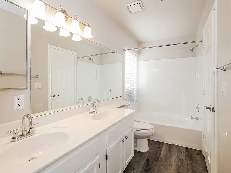 425 S Sunrise Dr — Photo 11