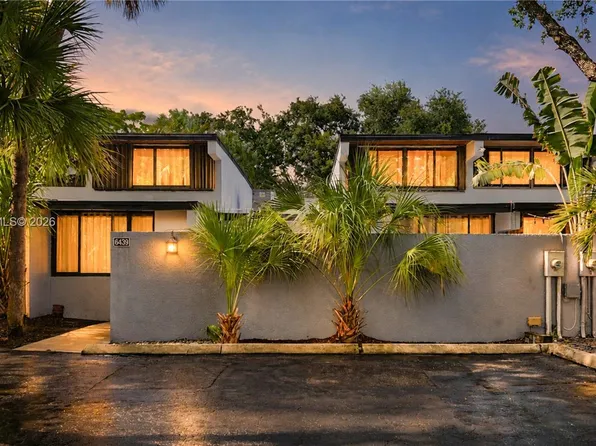 6439 Lemon Tree Ln, Miami Lakes, FL 33014