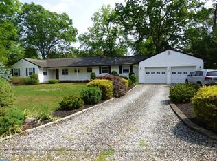 194 S Lakeside Dr E, Medford, NJ 08055