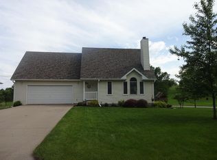 234 Country Club Dr, Osceola, IA 50213