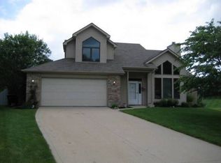 10820 Wild Ridge Pl, Fort Wayne, IN 46818