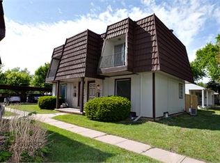 861 S Broadview Ave, Wichita, KS 67218