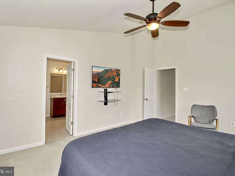 2221 Congresbury Pl — Photo 23