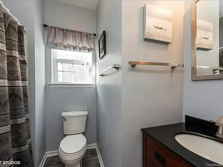 116 E Morehouse Ave — Photo 12