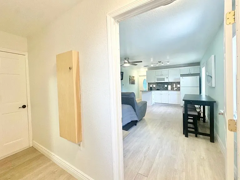6100 Francis St #B — Photo 5