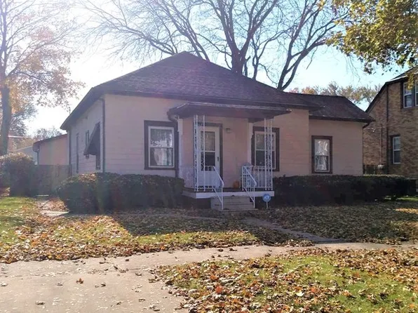 213 E Van Buren St, Ottawa, IL 61350