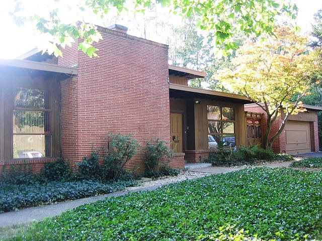 1st image of 312 Brookside Dr