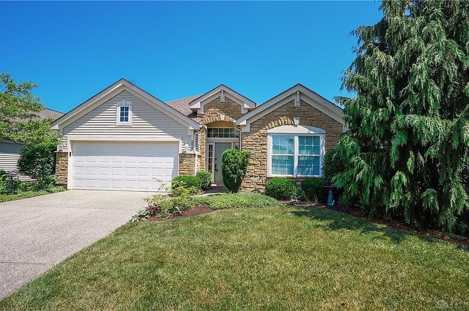 1st image of 450 Autumnwind Dr