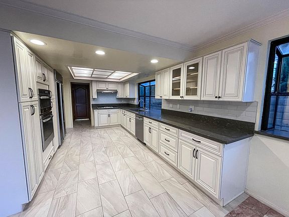 2nd image of 740 Rodman Cir