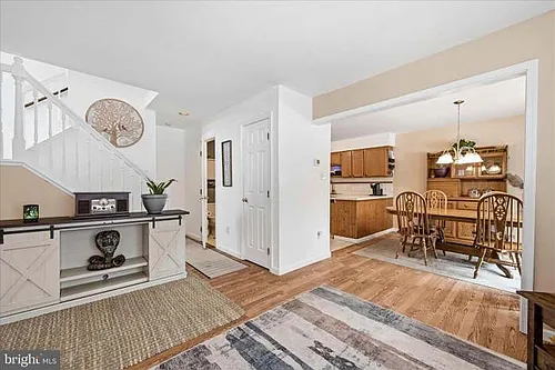 2 Horseshoe Dr Photo 1