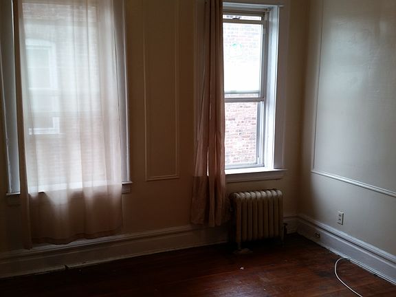 2 windows in bedroom