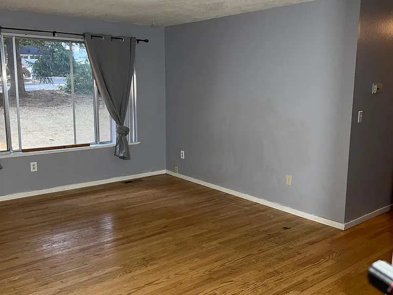 Frontroom