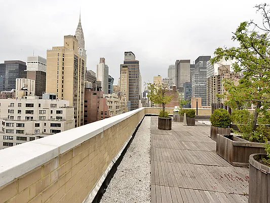 Rented by Cooper & Cooper Real Estate | media 11