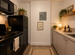 132 SW 9th St #106, Miami, FL 33130