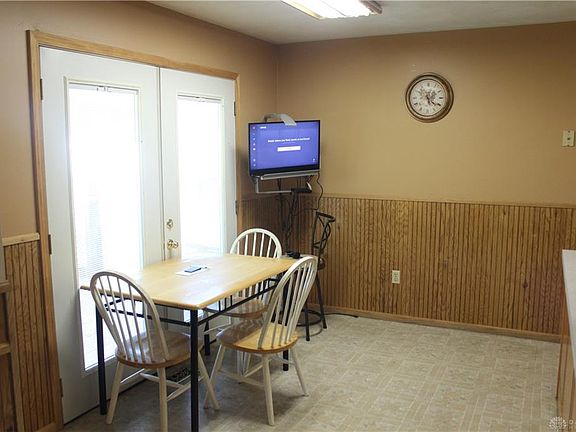 3rd image of 6485 Waywind Dr