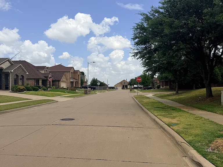 1716 Deer Crossing Dr — Photo 42