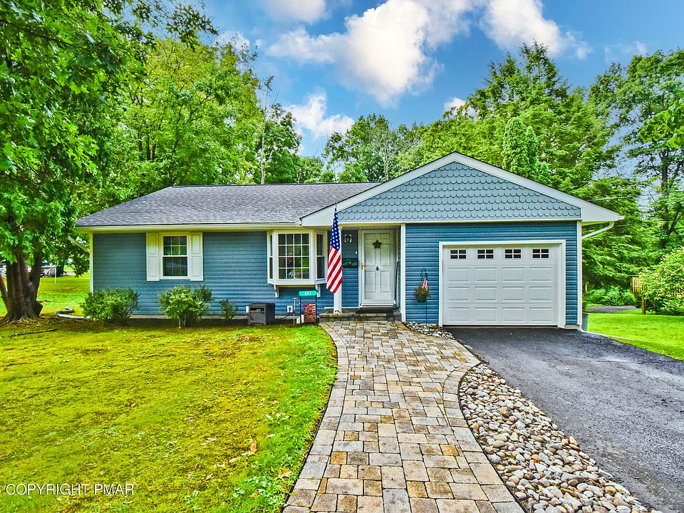 1st image of 827 Somers Ln