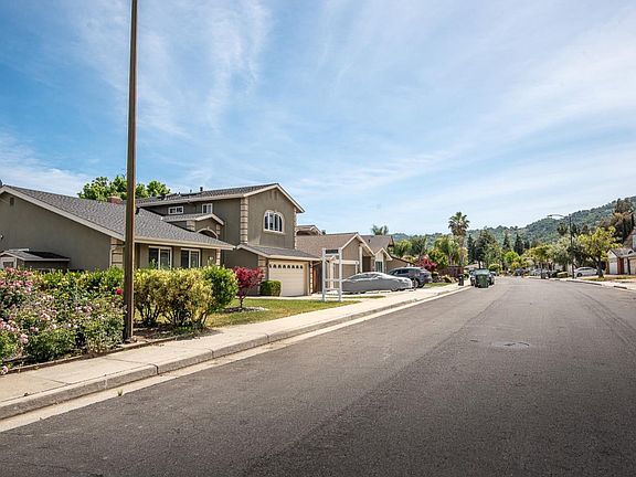 3rd image of 7080 Martwood Way