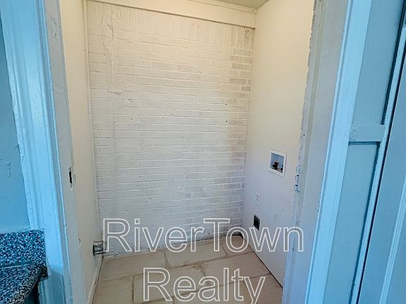4th image of 2173 Albany Ave
