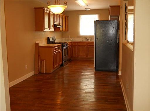 2nd image of 5678 Marshal Foch St