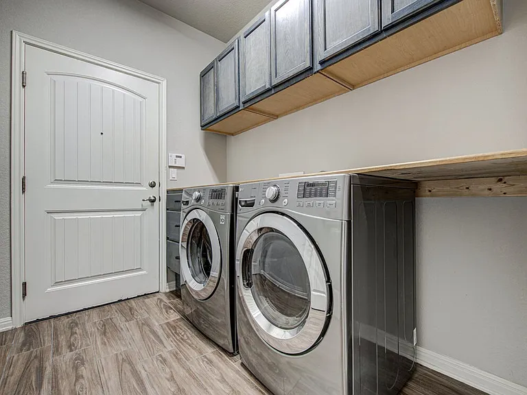 8816 Blaze Dr — Photo 22