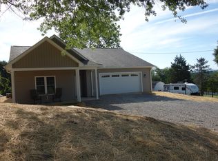 673 Diamond Rd, Salem, VA 24153