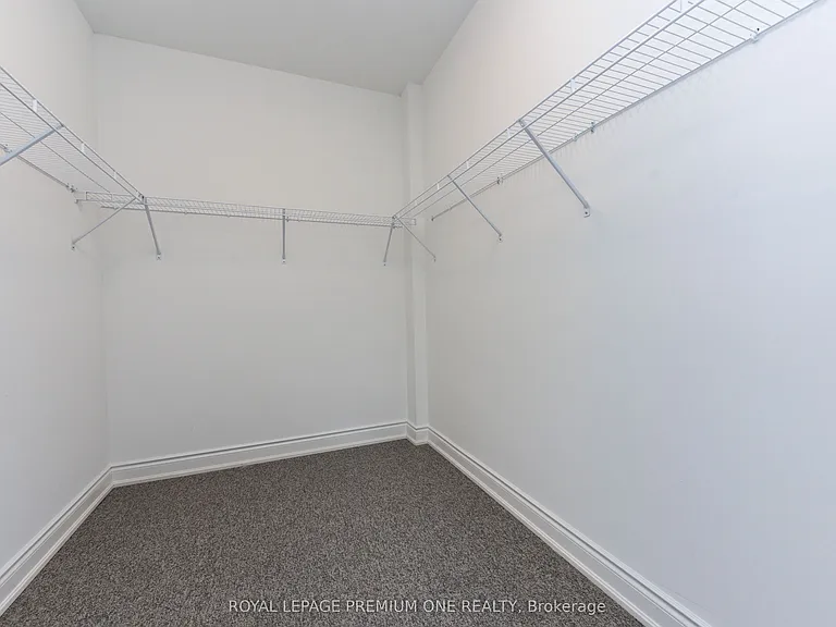 35 Lunar Cres #128 — Photo 28