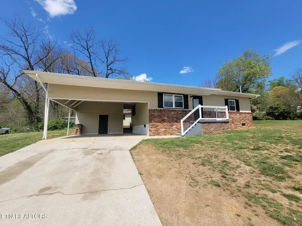 1319 Spring Hill Rd, Knoxville, TN 37914
