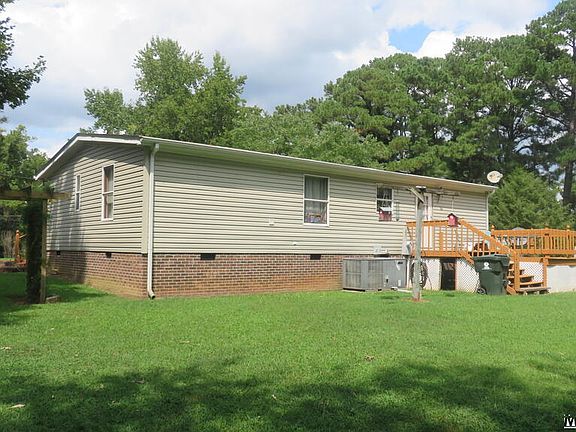 4th image of 108 W Ellis St