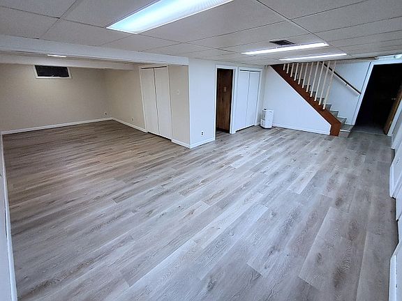 5th image of 220 Hunter Dr