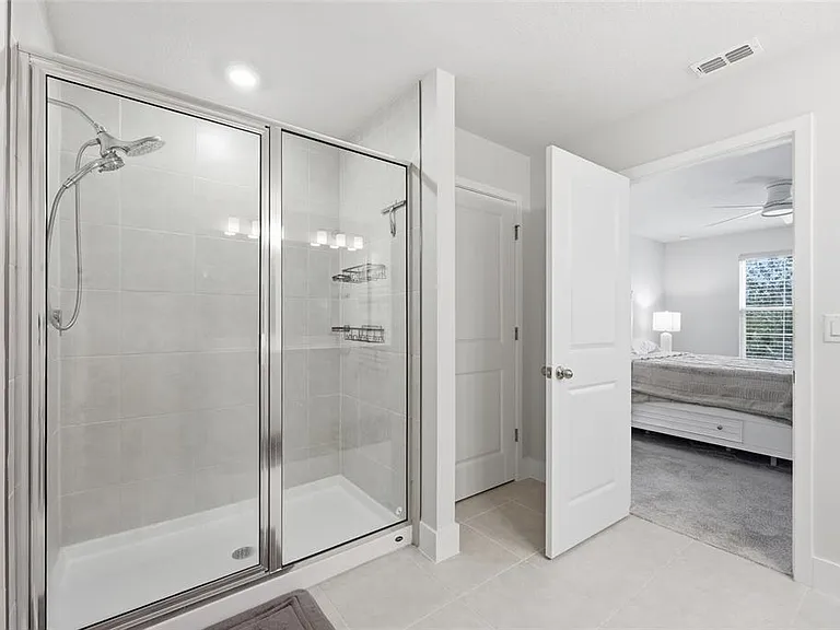 6917 Five Oaks Dr — Photo 22